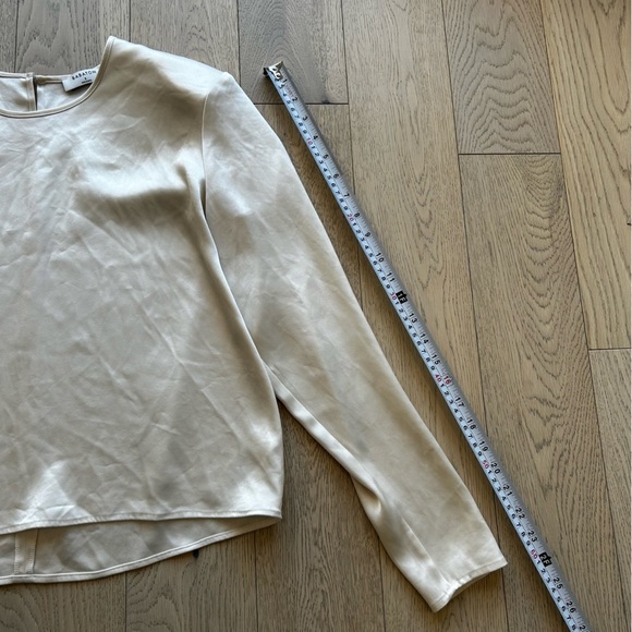 Aritzia Babaton Deco Long Sleeve Blouse size Small - Picture 4 of 8